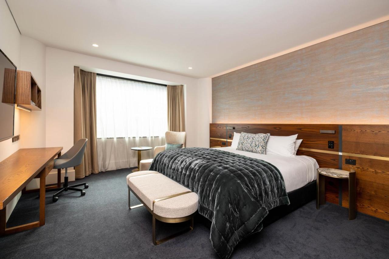 Horizon By Skycity Auckland Kültér fotó A bedroom at The Mitre Hotel